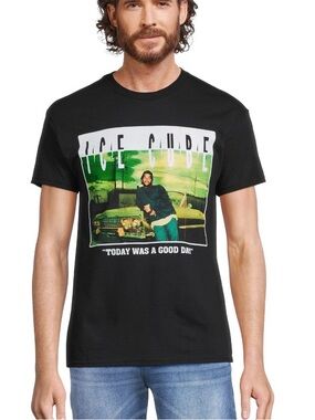 NWT men’s medium ice cube tshirt 781